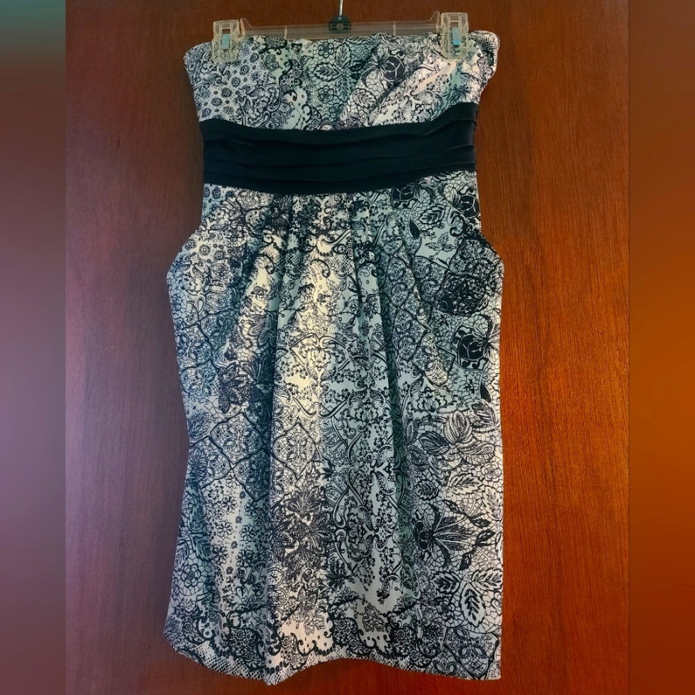 Back and white floral dress